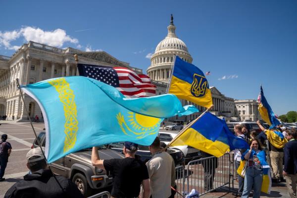 Co<em></em>ngress passes aid to Ukraine