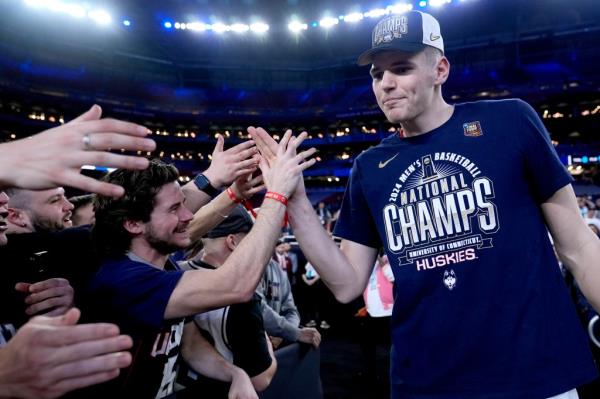 Do<em></em>novan Clingan could be the first player off the board in Wednesday's NBA Draft.